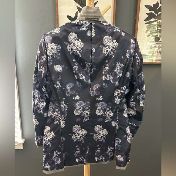 EUC Hemsworth Prince of Wales Light Gray Suit by Indochino - Picture 6 of 11